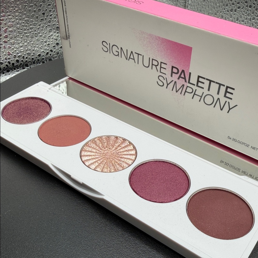 OFRA Signature Palette Symphony Eyeshadow Palette - Pink Shades - Picture 2 of 4